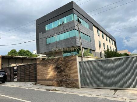 Warehouse for rent in Berxullë.