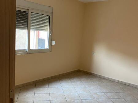 Apartament 1+1 tek Shkolla e Baletit (Bosh)