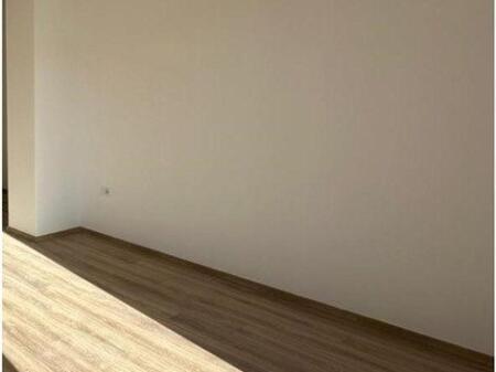 ZYRE PER QERA PRANE GJYKATES SE RRETHIT