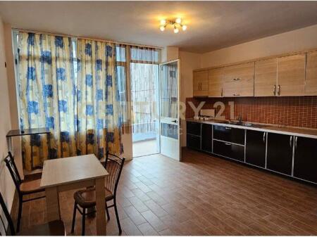 Apartament 1+1 Për Shitje në Golem, Durrës