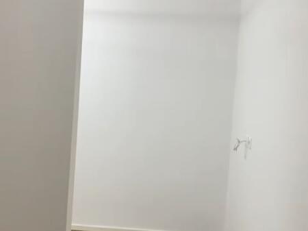 Vendesi in vendita 1+1 a Myslym Shyr