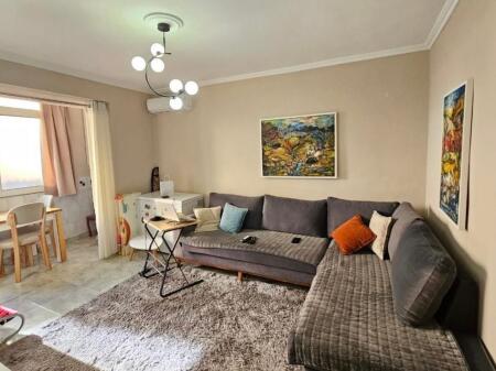 Jepet apartament me qera 1+1 BRRYLI