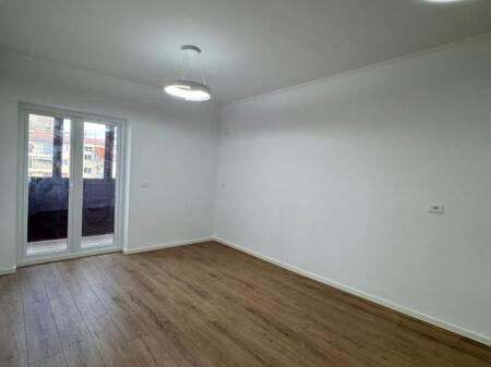Shitet Apartament 1+1+Ballkon 117.000€ Don Bosko, Viva Market, Tirane