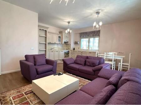 Appartamento 2+1 in affitto vicino al Pazari i Ri!