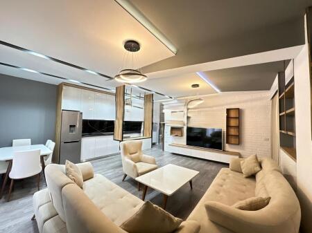 Penthouse 3+1 with Parking Space in Kodra e Diellit – 140 m², Fully Furnished