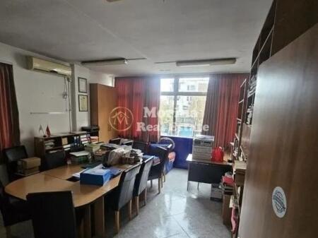 Rent, Business Premises, Bardhyl Street, 1100 Euro/Month