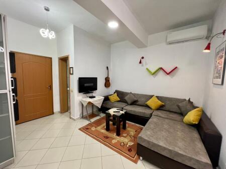 📣 QERA Apartament 1+1 📍 Perballe Kompleksit Delijorgji🛣️ Rruga e "Kavajes" ✨