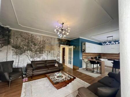 Shitet, Apartament 2+1+2, Kopshti Botanik, Tirane.