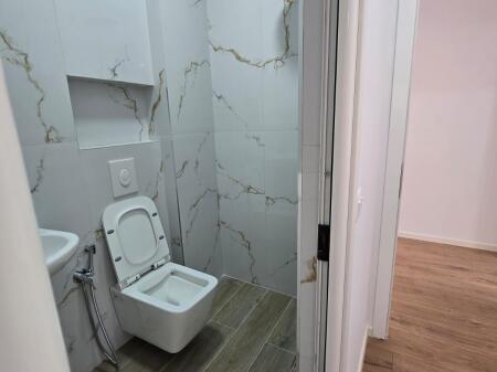 Apartament 2+1, Rruga e Kavajes!