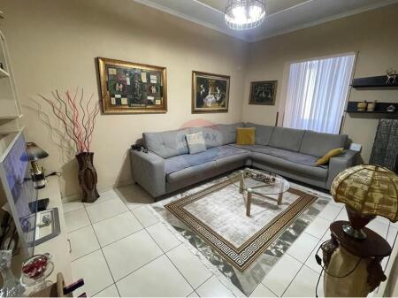 Apartament 2+1  Për Shitje - Ish Tregu Elektrik, Tiranë