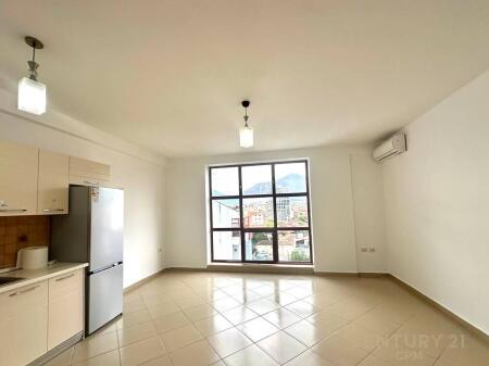 APARTMENT 3+1+2 FOR OFFICE OR RESIDENCE NEAR HALILI COMPLEX!