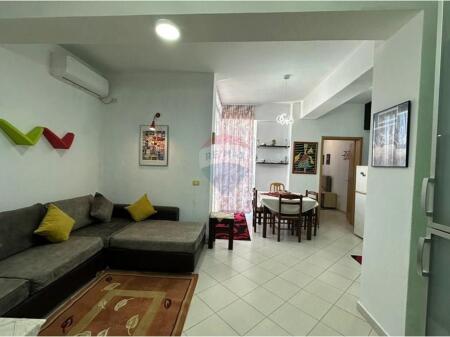 Apartament 1+1 per qira tek Rruga e Kavajes.