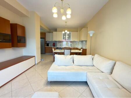 Apartament 2+1 me qira tek Zogu i Zi