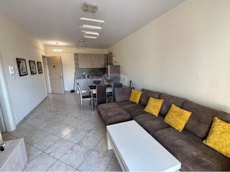 Apartmanet 2+1 me qira te stacioni trenit !