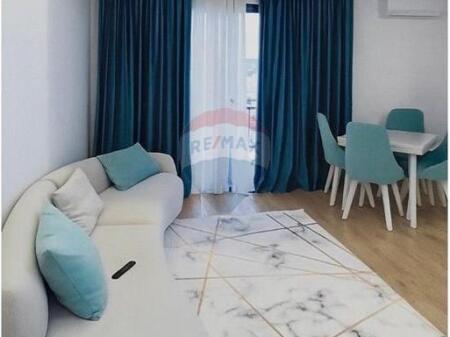 Apartament 1+1 per shitje te Farmacia 10!