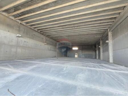 Rent - Warehouse 2700 m2
