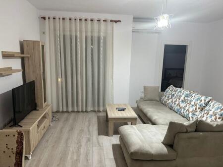 SHTEPI ME QERA PRANE PROKURORISE