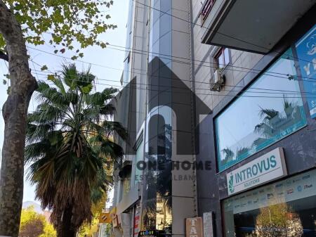 Qera 2+1 Rr Kavajes - Qendra G-Kam.