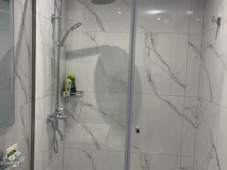 Shitet apartament 2+1,tek rruga e kavajes