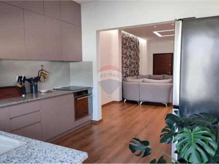 Private house 3+1 for rent in Xhamllik.