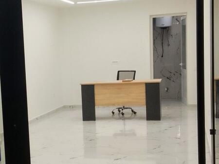 Tirane, shop for rent Ground floor, 40 m² 500 €