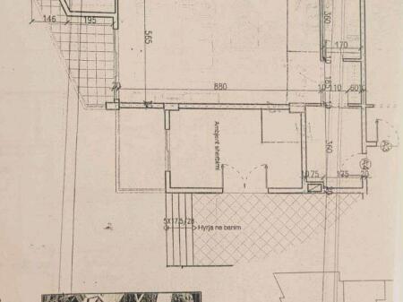 Appartamento 3+1+2 +1 posto auto in vendita Kodra e diellit