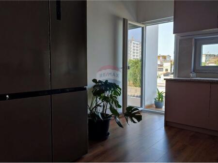 casa privata 3+1 in affitto a Xhamllik