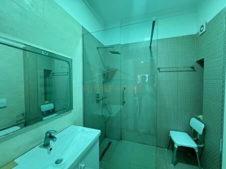 Appartamento in affitto 2+1+Posto Auto, Lago Asciutto, vicino Hotel Radisson, Tirana.