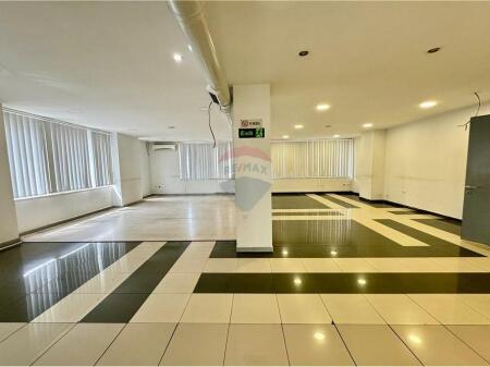 Office for rent Zogu i Zi!