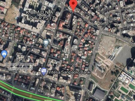 Zyre me qera tek Stadiumi Dinamo ne Tirane (ID 42611388)