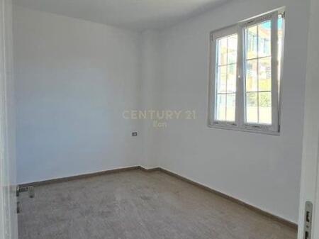 Shitet Apartament 1+1 në Spitalle, Durrës