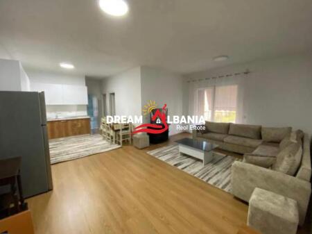 Jepet me qera apartament 3+1 ne zonen e 5 Maji prane qendres Concord.(ID 4231480)