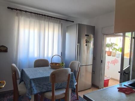 Shitet apartament 2+1+2 tualete ne Brryl