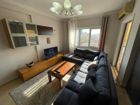 Apartament 2+1+2, Rruga Reshit Petrela, Tiranë