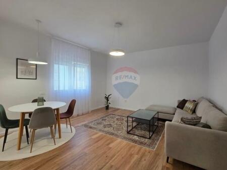 Apartment 2+1 for rent at Petro Nini