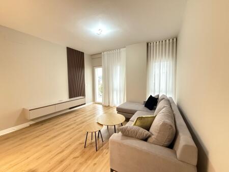 Rent, modern 1+1 apartment near Zogu te Zi!