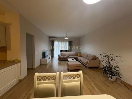 JAPIM ME QIRA APARTAMENT 2+1,KOPSHTI BOTANIK
