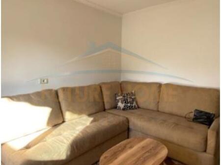 Qera, Apartament 2+1, Kombinat, Tiranë 400 €,AREA45490