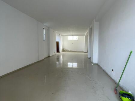 🏡 LOCALE COMMERCIALE IN VENDITA 📍ACQUEDOTTO DURAZZO