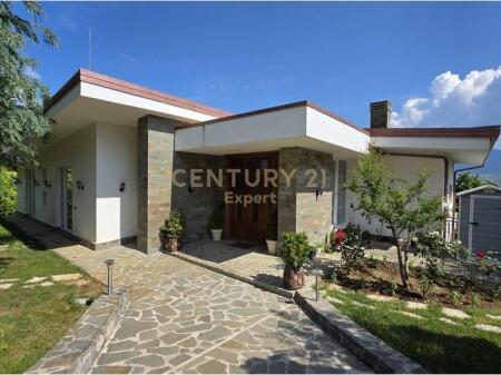 INDIVIDUAL VILLA FOR RENT – DOBRESH, TIRANA