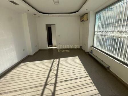 Ufficio in affitto presso Mine Peza 800 € /Mese