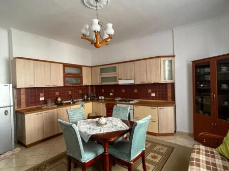 🏡 KATI 2 I NJE VILE 3 KATESHE ME QERA 1+1 SPITALI DURRES