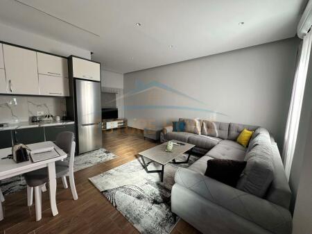 Qera, Vile Private, Kashar. 450 €,UNA47803