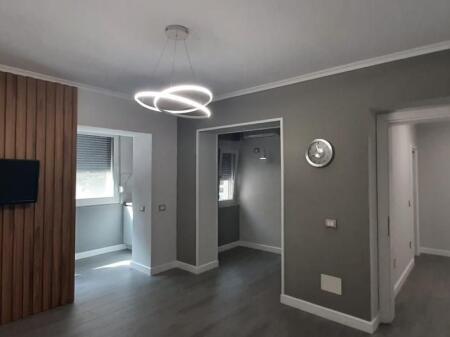 Apartament 1+1 me qira tek Shkolla e Kuqe