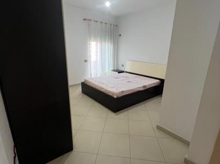 Jepet Me Qera Apartament 2+1+2 Tualete + 2 Ballkone