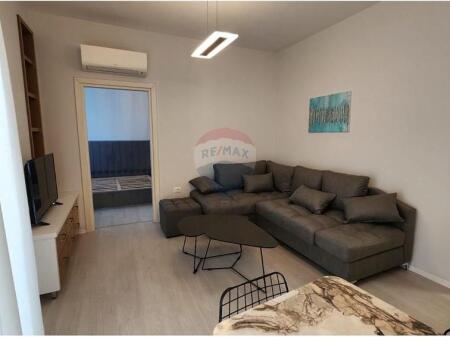 Apartament Modern 1+1, per qira te River R. 1.