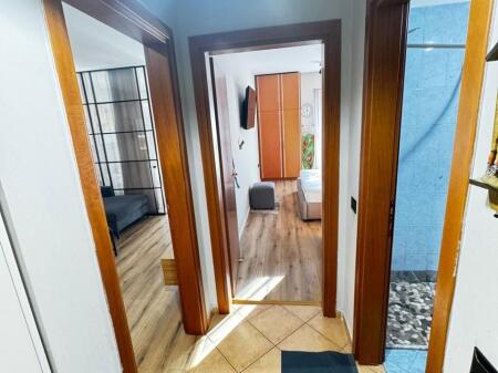 Apartament 2+1,Rruga e Kavajes(Globe)!