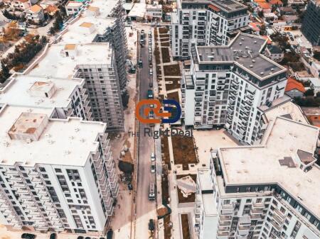 Al Campo di Aviazione, Nel Complesso Turdiu, Spazio di Servizio con Vista All'interno del Complesso in Vendita!