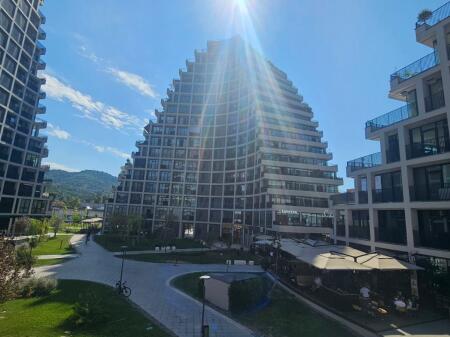 Zyre per qira te Lake View