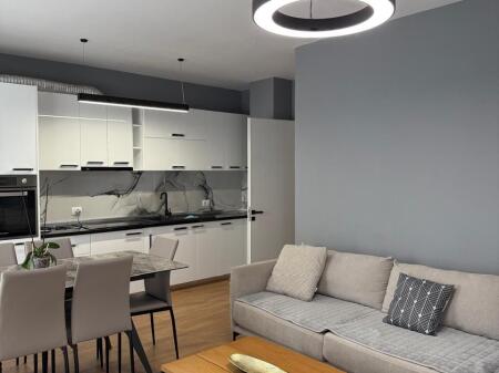 Apartament me qira 2+1 te Rr. Jordan Misja!